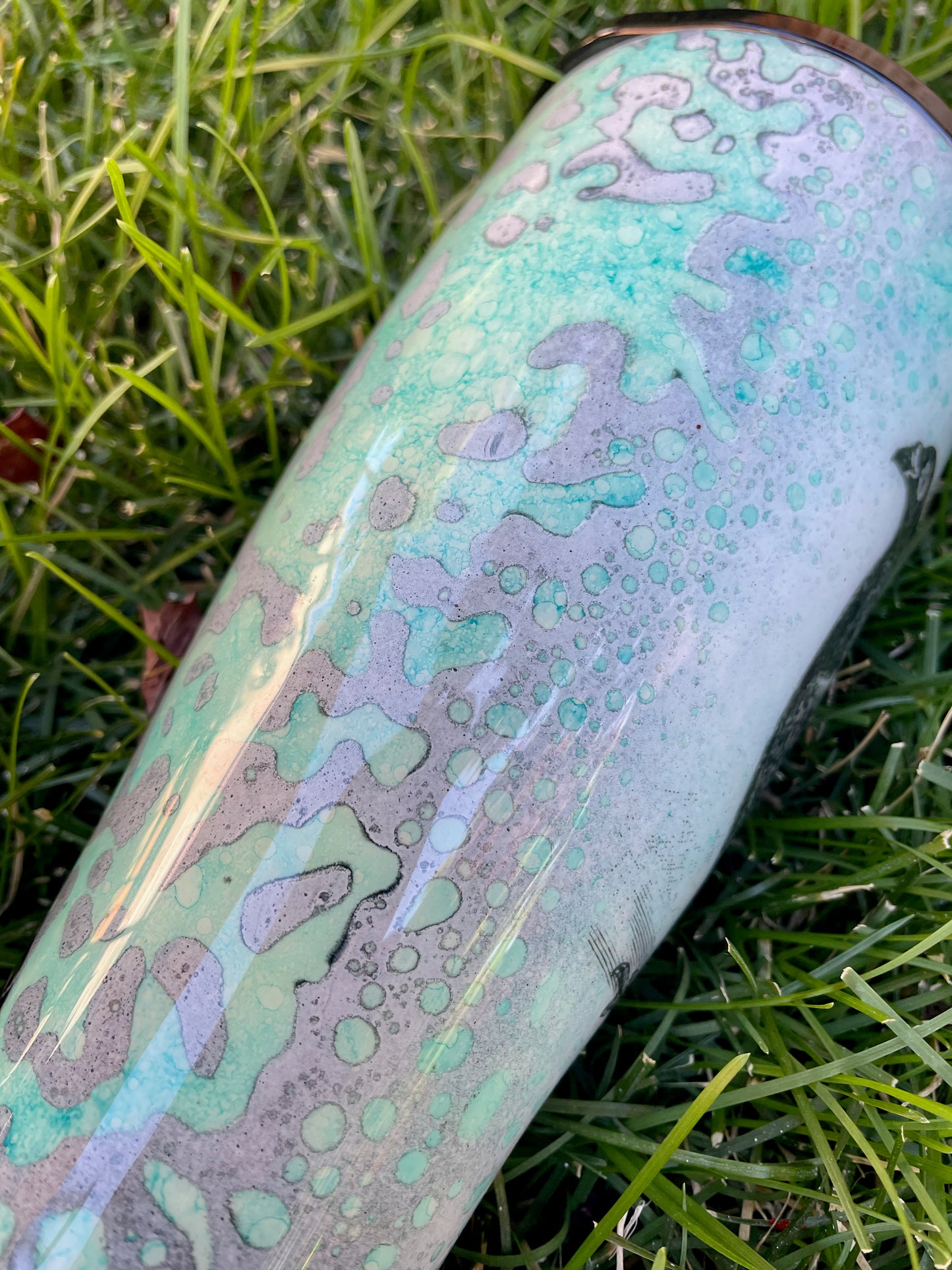 20oz Pigeon "Stay Coo." Curve Tumbler